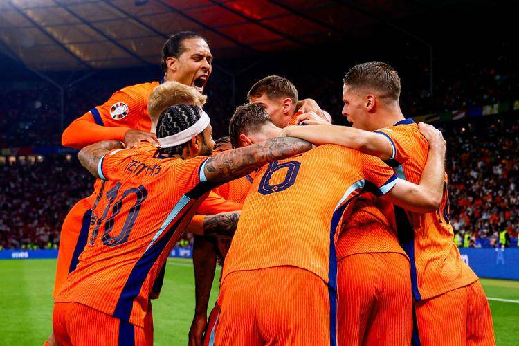 重大欧洲足球选拔赛消息：荷兰队险胜，实力受质疑的简单介绍